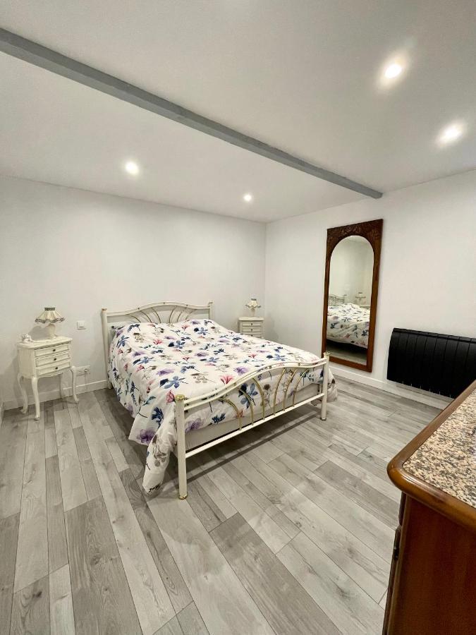 Le Petit Chalus Grand Gite Forcalquier Esterno foto
