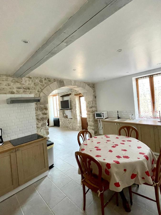 Le Petit Chalus Grand Gite Forcalquier Esterno foto