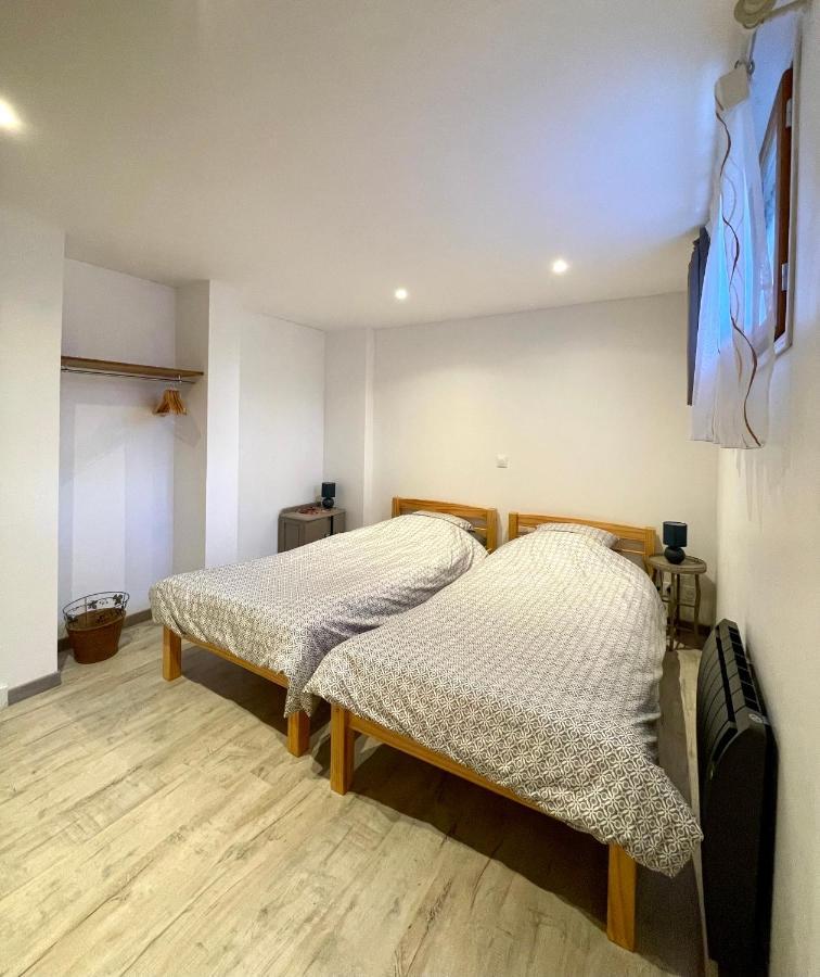 Le Petit Chalus Grand Gite Forcalquier Esterno foto